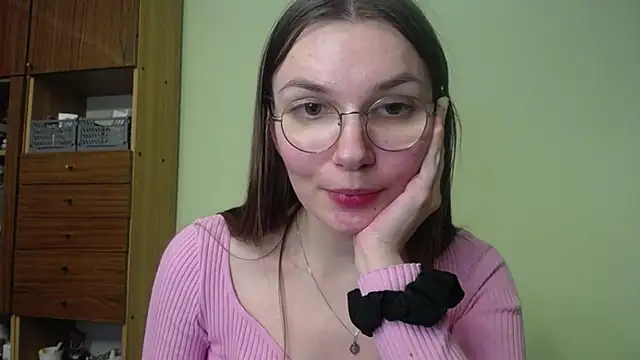 LooveELLYx online show from December 10, 2024, 8:38 pm