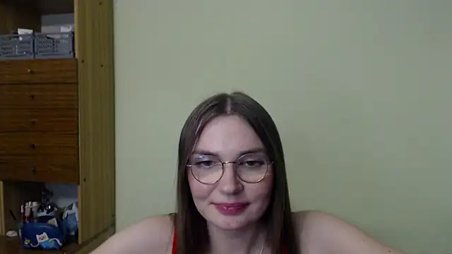 LooveELLYx online show from December 18, 2024, 6:03 pm