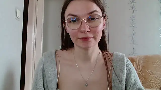 LooveELLYx online show from March 14, 2025, 11:23 am