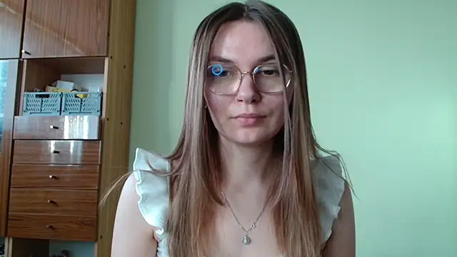 LooveELLYx online show from October 2, 2025, 1:40 pm