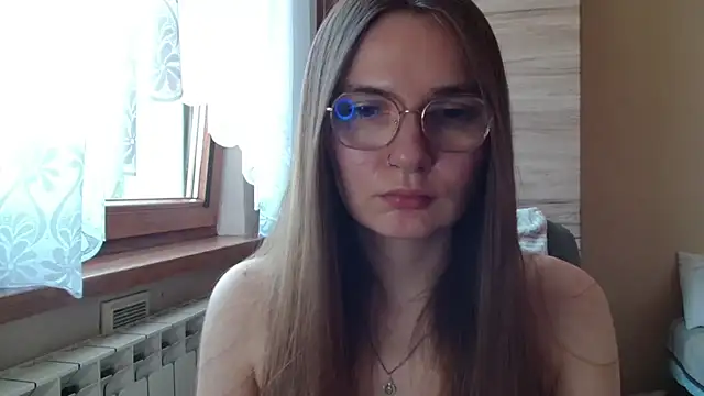 LooveELLYx online show from June 27, 2026, 6:29 am