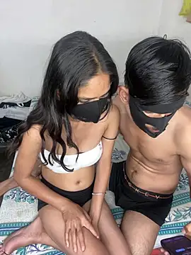 Snapshot of Anjaliangel07 chatting on April 10, 2026, 2:22 pm Anjaliangel07 online show from April 10, 2026, 2:22 pm