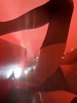 Snapshot of straightozgoesdwn chatting on October 2, 2025, 2:13 pm straightozgoesdwn online show from October 2, 2025, 2:13 pm