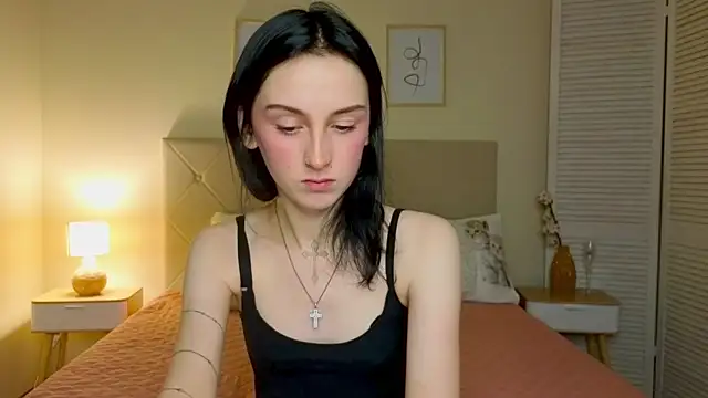 Snapshot of Little_moly999 chatting on October 3, 2025, 1:19 pm Little moly999 online show from October 3, 2025, 1:19 pm