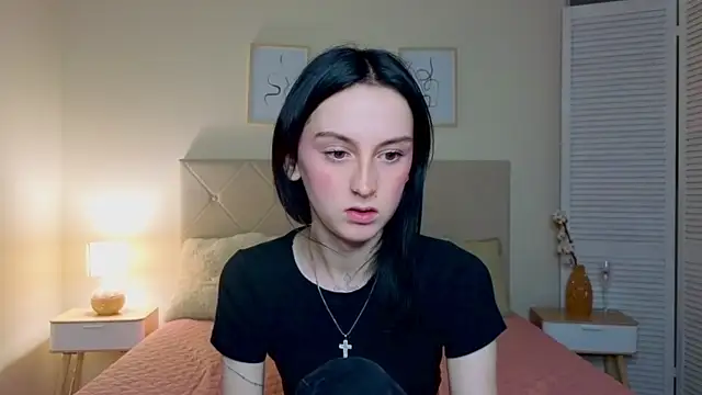 Snapshot of Little_moly999 chatting on October 4, 2025, 8:07 pm Little moly999 online show from October 4, 2025, 8:07 pm