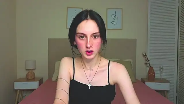 Snapshot of Little_moly999 chatting on October 11, 2025, 9:13 pm Little moly999 online show from October 11, 2025, 9:13 pm