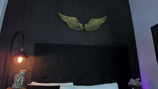 Rose Blossom online show from November 21, 2025, 4:55 am