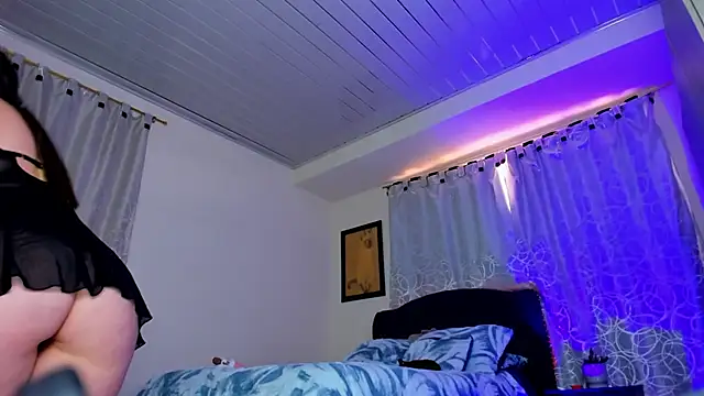 Miss liizz online show from September 29, 2025, 7:30 pm