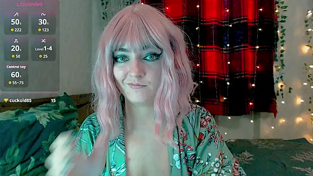 MagicPink online show from December 4, 2025, 11:41 am