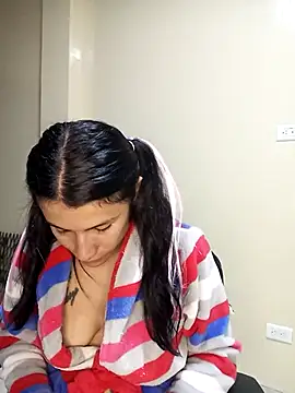 karinnahotdirty online show from October 18, 2025, 10:21 pm