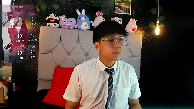 Snapshot of Thiago_Kozak chatting on September 24, 2025, 12:19 pm Thiago Kozak online show from September 24, 2025, 12:19 pm