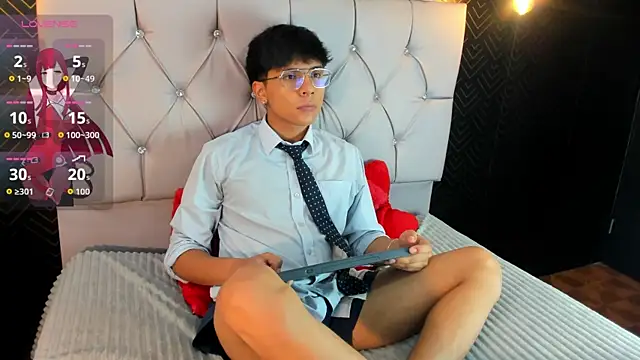 Snapshot of Thiago_Kozak chatting on September 26, 2025, 12:53 pm Thiago Kozak online show from September 26, 2025, 12:53 pm