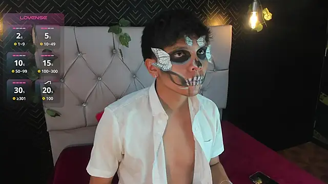 Snapshot of Thiago_Kozak chatting on October 24, 2025, 12:56 pm Thiago Kozak online show from October 24, 2025, 12:56 pm