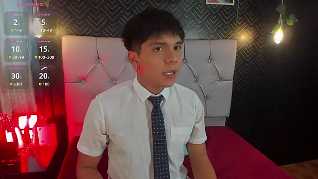 Snapshot of Thiago_Kozak chatting on March 18, 2026, 12:30 pm Thiago Kozak online show from March 18, 2026, 12:30 pm