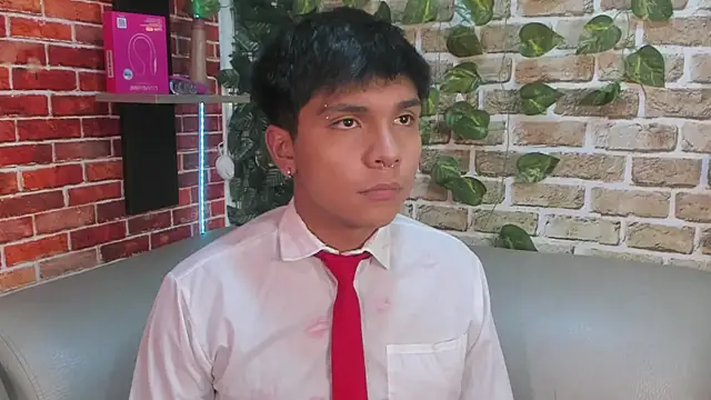 Snapshot of Thiago_Kozak chatting on March 21, 2026, 12:54 pm Thiago Kozak online show from March 21, 2026, 12:54 pm