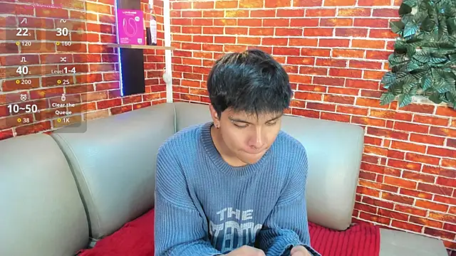 Snapshot of Thiago_Kozak chatting on March 30, 2026, 7:37 pm Thiago Kozak online show from March 30, 2026, 7:37 pm