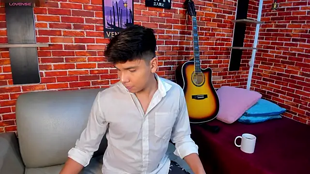 Thiago Kozak online show from June 16, 2026, 1:14 pm