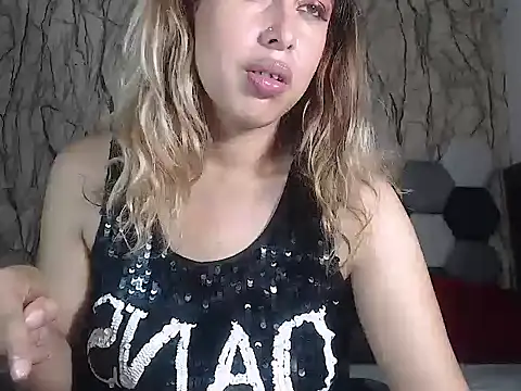 AntonellaBlanc online show from September 24, 2025, 9:07 pm