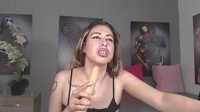 AntonellaBlanc online show from June 9, 2026, 4:46 am