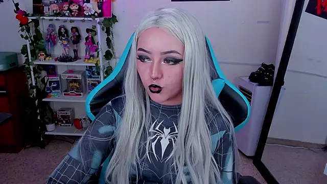 Makii 33 online show from November 23, 2025, 11:37 pm