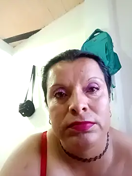 Snapshot of Hanna_Kieran chatting on October 16, 2025, 10:11 pm Hanna Kieran online show from October 16, 2025, 10:11 pm