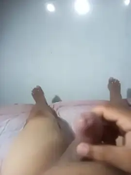 cora08 online show from November 30, 2025, 6:23 pm