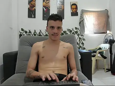 Latins Boss online show from July 7, 2026, 5:06 pm