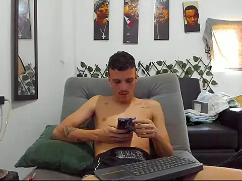 Latins Boss online show from July 10, 2026, 5:48 pm