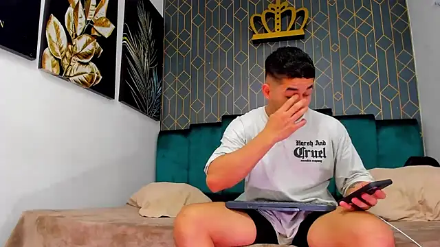 king falconer online show from October 9, 2025, 12:52 am