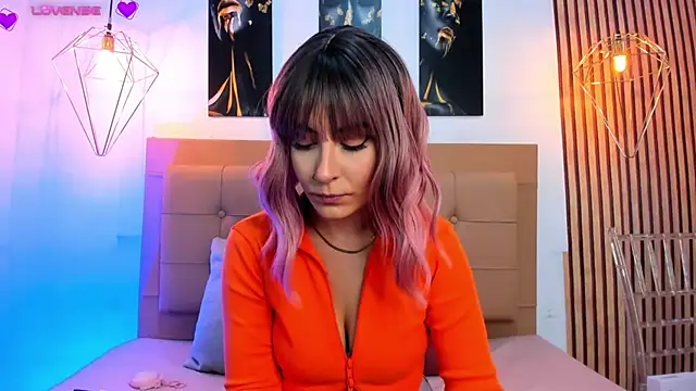 Snapshot of alesziarose chatting on September 29, 2025, 7:19 pm alesziarose online show from September 29, 2025, 7:19 pm