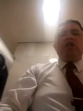 BigCristh79 online show from November 16, 2025, 1:28 pm