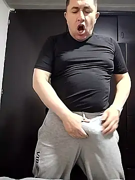 BigCristh79 online show from January 9, 2026, 6:53 pm