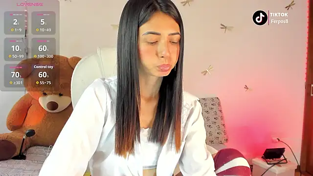 princessluna 19 online show from October 21, 2025, 3:35 pm