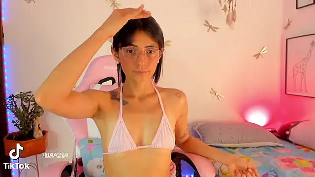 princessluna 19 online show from June 24, 2026, 9:03 pm