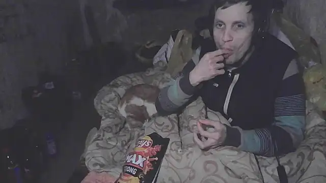 makarov1993 online show from December 18, 2025, 4:02 pm