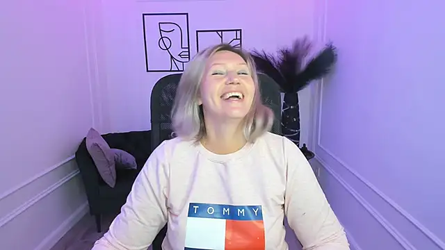 NinaStarle online show from September 11, 2025, 4:34 am