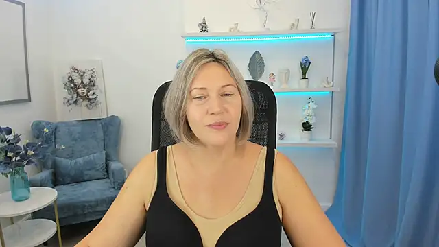 NinaStarle online show from September 24, 2025, 4:27 am