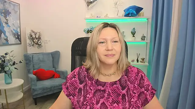 NinaStarle online show from April 23, 2026, 4:24 am