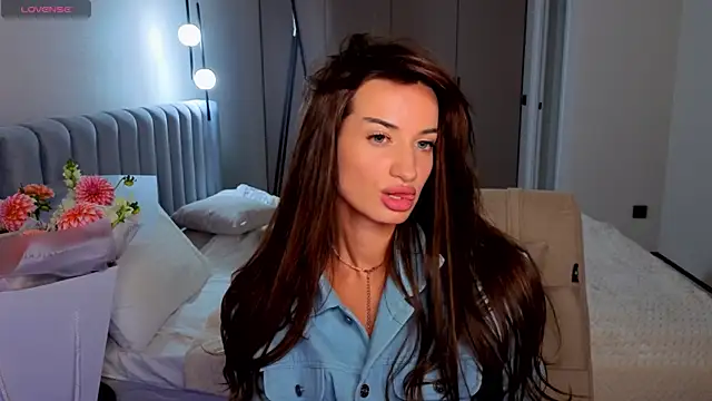 EmilyHeaks online show from September 15, 2025, 6:30 pm