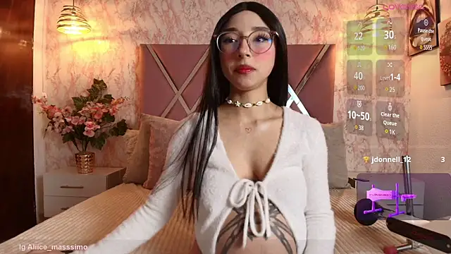 Snapshot of Aliice1_ chatting on November 30, 2025, 10:58 pm Aliice1 online show from November 30, 2025, 10:58 pm