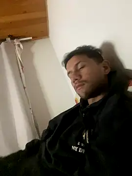 Michaell Spinelly online show from November 29, 2025, 1:08 am