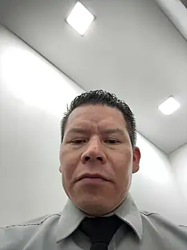 Manu0586 online show from November 4, 2025, 12:32 am