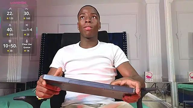 Snapshot of CharlesBrown_ chatting on September 26, 2025, 9:08 pm CharlesBrown  online show from September 26, 2025, 9:08 pm