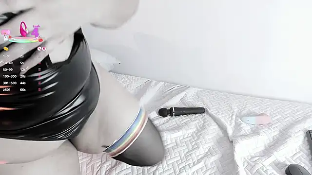 hinazuru online show from November 12, 2025, 7:13 pm