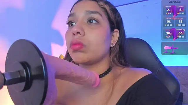 Snapshot of giselle_upp chatting on March 22, 2026, 1:42 am giselle upp online show from March 22, 2026, 1:42 am