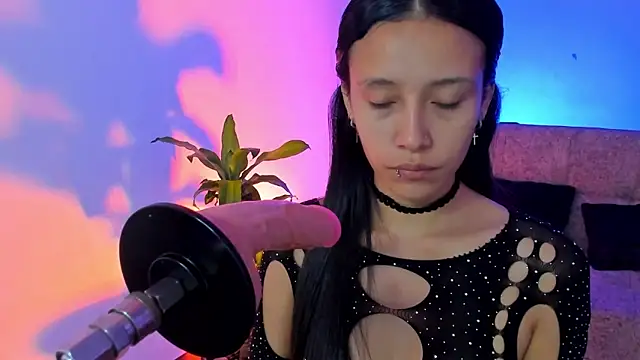 alicemoon   online show from November 27, 2025, 10:28 am