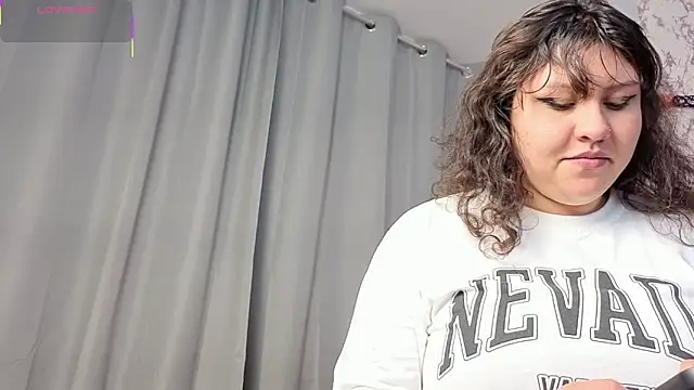 Larissa Antonella online show from October 18, 2025, 3:20 am