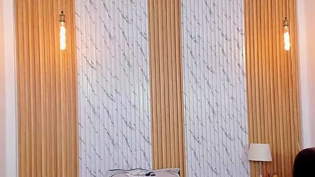 thomas walker0 online show from September 13, 2025, 11:54 am