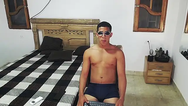 Snapshot of kenny_louis chatting on February 12, 2026, 6:30 am kenny louis online show from February 12, 2026, 6:30 am