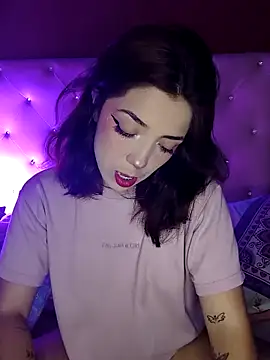 summi10 online show from November 12, 2025, 10:52 pm